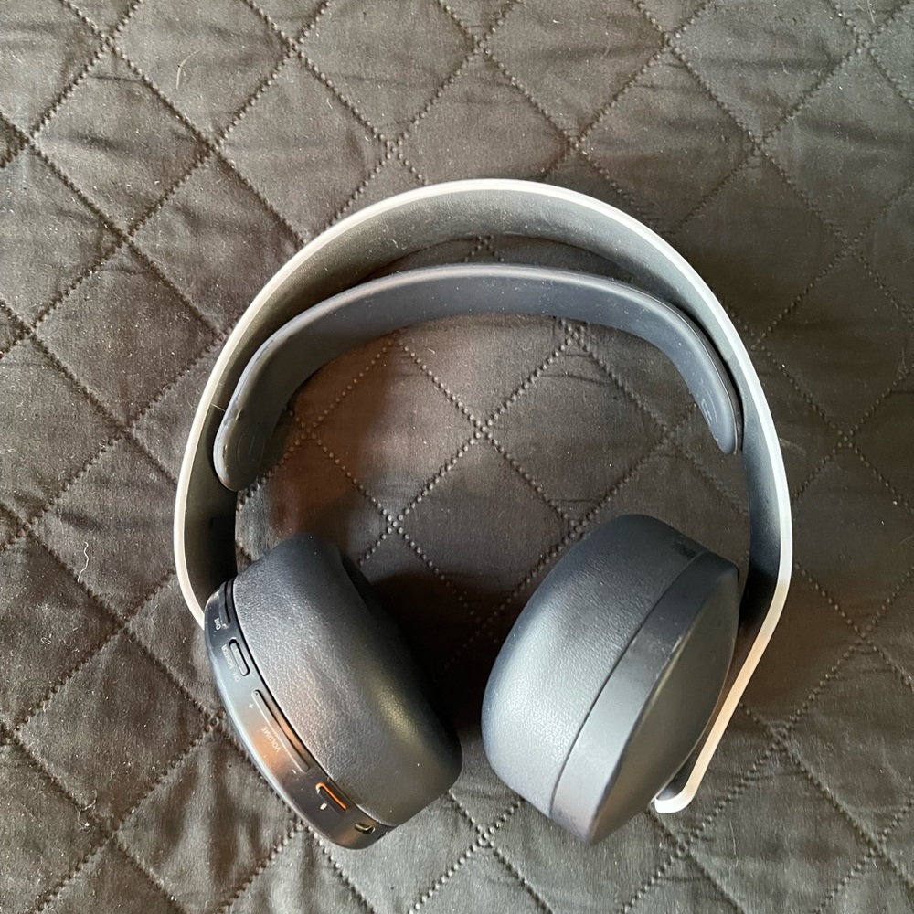 PlayStation wireless headphones